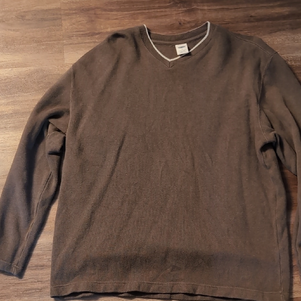 Old Navy Brown V-Neck Sweater with Ribbed Knit